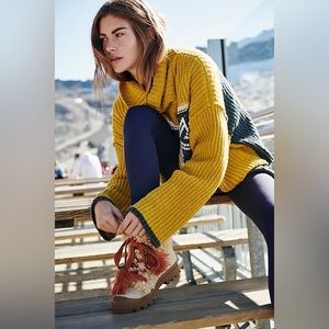 NEW. Free people vegan ski lodge boots